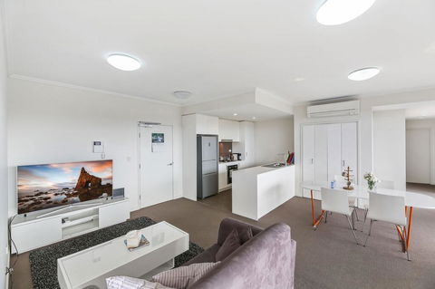 Cosy 3BR Penthouse Close To Westfield And Train - Darwin Holiday 3