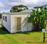 Cosy cottage by the sea - Darwin Holiday