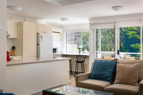 Cosy Family Apartment With Parking And Balconies - Darwin Holiday 1