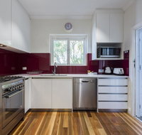 Cottesloe Beach Deluxe Apartment - Darwin Holiday