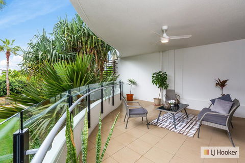 COTTON BEACH 85 - PRIVATE Mid Floor APARTMENT - Darwin Holiday 2
