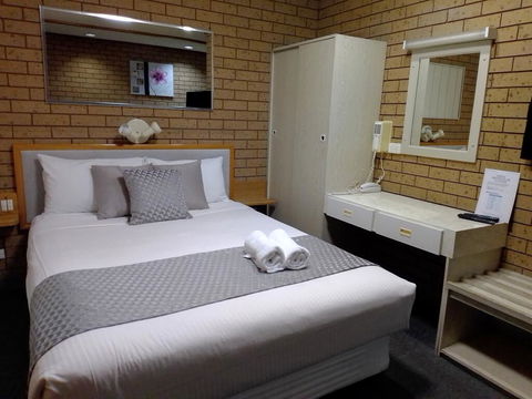 Country Home Motor Inn - Darwin Holiday 0