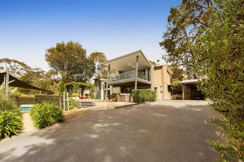 COUNTRY MEETS THE BAY - MOUNT ELIZA - Darwin Holiday 2