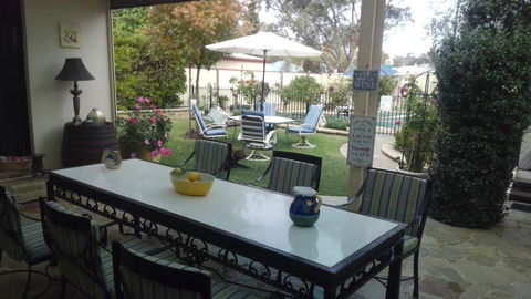 Courtsidecottage Bed And Breakfast - Darwin Holiday 2
