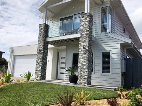 Cove Place Retreat - Luxury Accommodation Phillip Island - Darwin Holiday 1