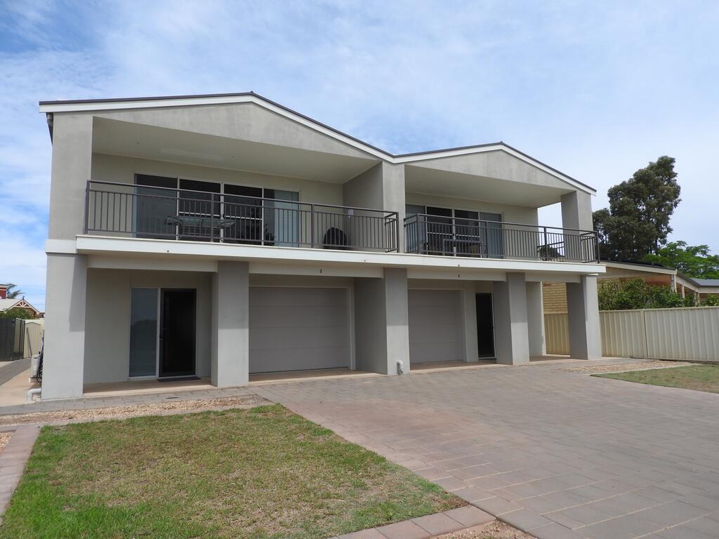 Cowell SA Darwin Holiday