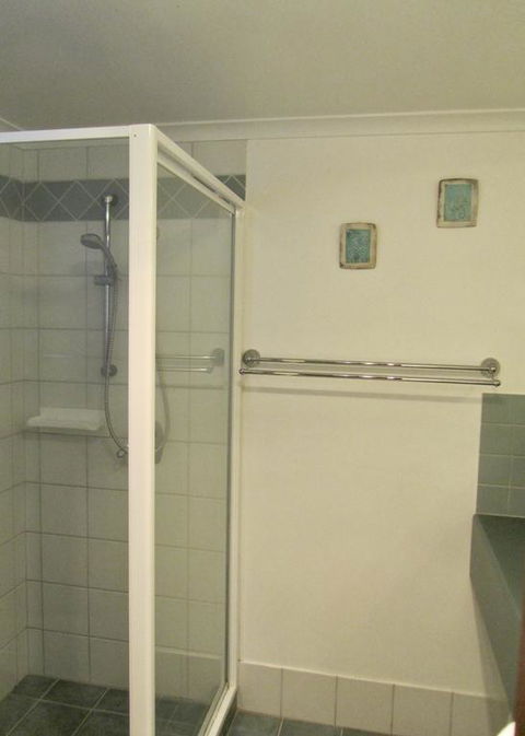 Cowrie Chalet - Darwin Holiday 3