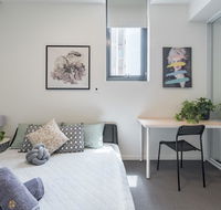 Cozy 2BR Apt 1MinWalkToTrain Bus Shopping Sleeps8 - Darwin Holiday