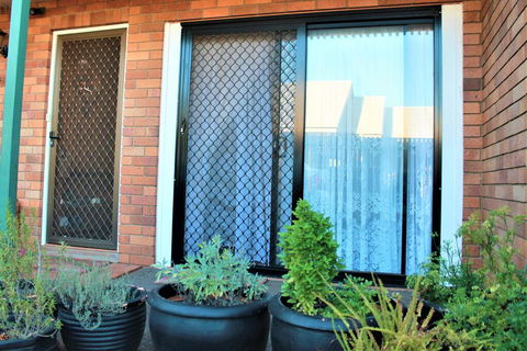 Cozy And Cute Comfort Stay Close To University (Female Only) - Darwin Holiday 2