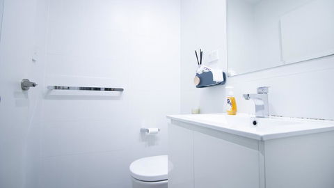 Cozy Apartments Near Burwood Train Station - Darwin Holiday 1