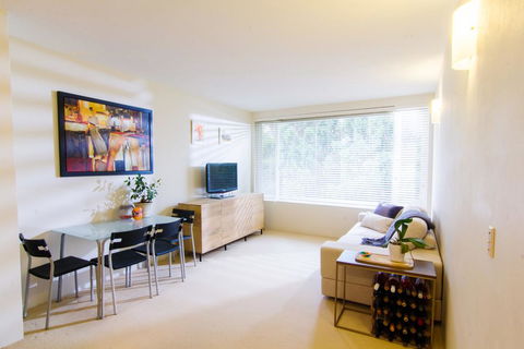 Cozy One Bedroom Apartment In Waverton - Darwin Holiday 0