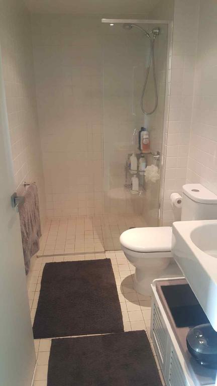 Cozy Shared Home On 11th Fl - Own Balcony - Darwin Holiday 3