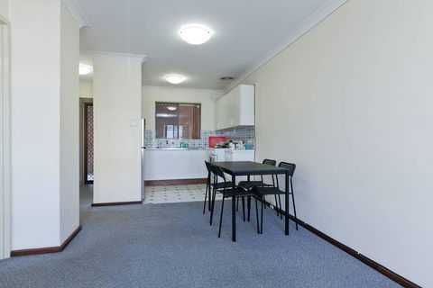 Cozy South Perth Unit Next To Perth Zoo - Darwin Holiday 1