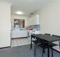 Cozy South Perth Unit next to Perth Zoo - Darwin Holiday