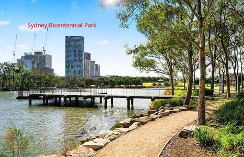 Cozy Spacious Home In Sydney Olympic Park - Darwin Holiday 0