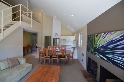 Crackenback 27 - Darwin Holiday 1