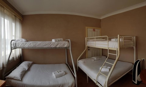 Cringila Hotel - Darwin Holiday 1