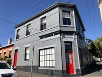 Cromwell Apartment - 3 Red Doors Battery Point