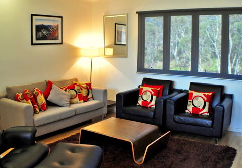 Crooked 2-DPA - Darwin Holiday 0