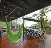 Crusoe's Beach House - Airlie Beach - Darwin Holiday