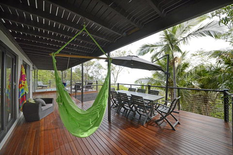 Crusoe's Beach House - Airlie Beach - Darwin Holiday 0