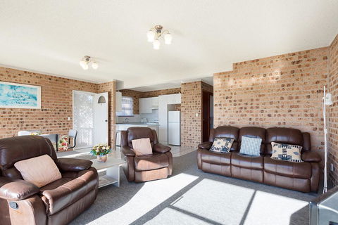 Crystal Waters Unit 2 - Darwin Holiday 3