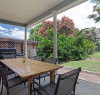 Cuddles Cottage' 4 Christmas Bush Avenue - pet friendly holiday house near Dutchies - Darwin Holiday