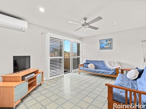 Cumbernauld #5 - 5/12Terrigal Esp - Darwin Holiday 0