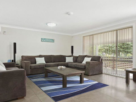 Currambene Cottage - All About Location - Darwin Holiday 3