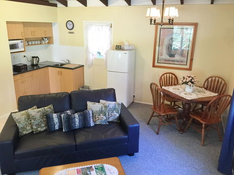 Curtis Cottage - Darwin Holiday 3