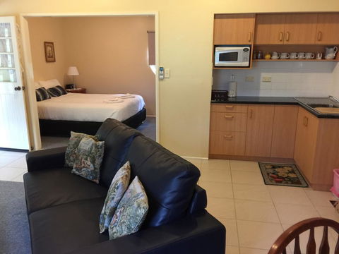 Curtis Cottage - Darwin Holiday 2