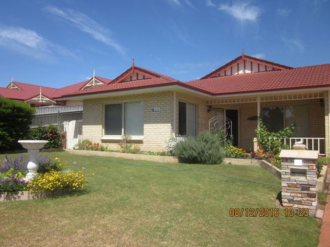 Cusack's Of Albany - Darwin Holiday 2