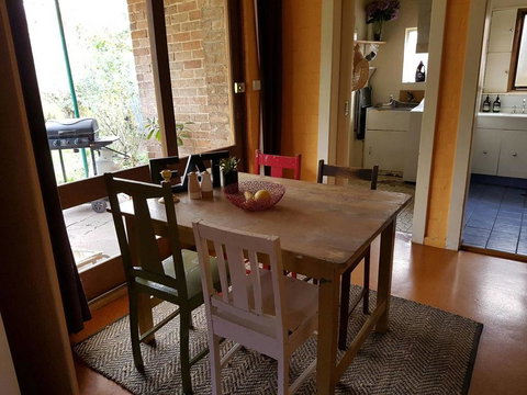 Cute Cottage On Byng - Walk To Town AND Pet Friendly - Darwin Holiday 2