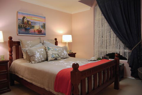 Cutmore Cottages - L'Auberge Angara - Darwin Holiday 0