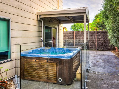 Cuttriss By The Beach - Darwin Holiday 3