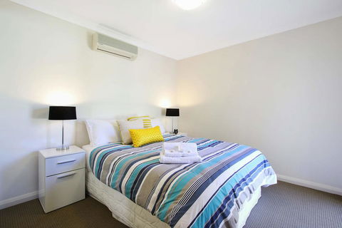 Cypress Townhouse 11 - Darwin Holiday 0