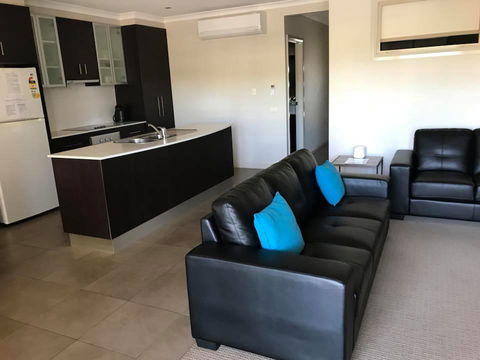 Cypress Water Front Apartments - Darwin Holiday 3