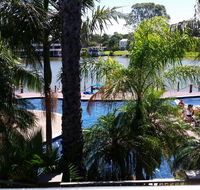Cypress waterfront spa apartment - Darwin Holiday