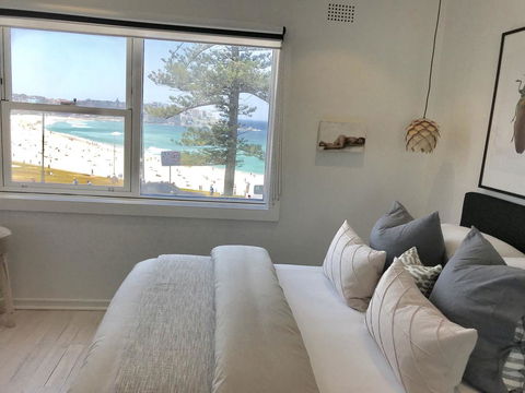 D'Luxe Designer Den Bondi-Ocean View Apartment - Darwin Holiday 0