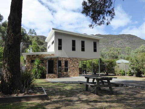Dacelo - Darwin Holiday 0