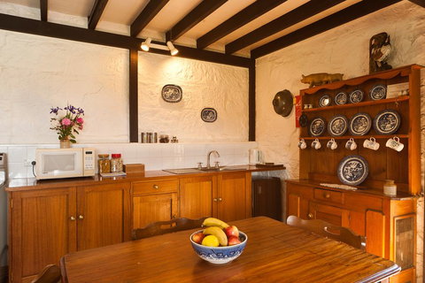 Daisy Bank Cottages - Darwin Holiday 2