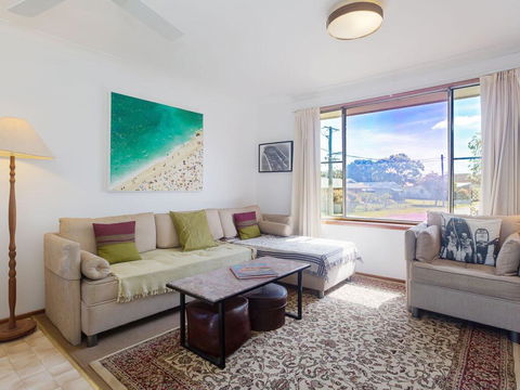 Dalwood', 1/43 Soldiers Point Road - Top Floor And Perfect For Small Boat Parking - Darwin Holiday 2