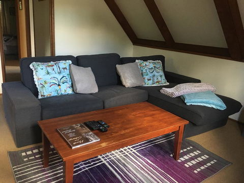 Dancing Waters Cottage - Darwin Holiday 1