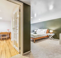 Darling Suite - Newly renovated on the river access to the Tan South Yarra station or Chapel St - Darwin Holiday