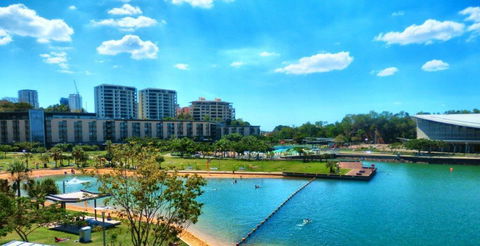 Darwin Deluxe Apartments - Darwin Holiday 1