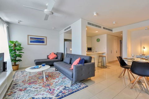 Darwin Waterfront Luxury Apartment - Darwin Holiday 0