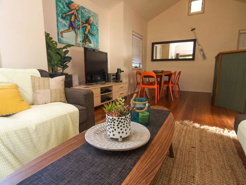 Dawn - Three Sisters Beachhouse - Darwin Holiday 2