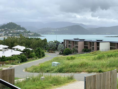 DAYDREAMING Airlie Beach, Water Views & Only 200m To Boardwalk. - Darwin Holiday 2