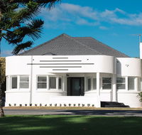 Deco Beach Luxury Apartments - Darwin Holiday