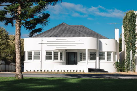 Deco Beach Luxury Apartments - Darwin Holiday 0
